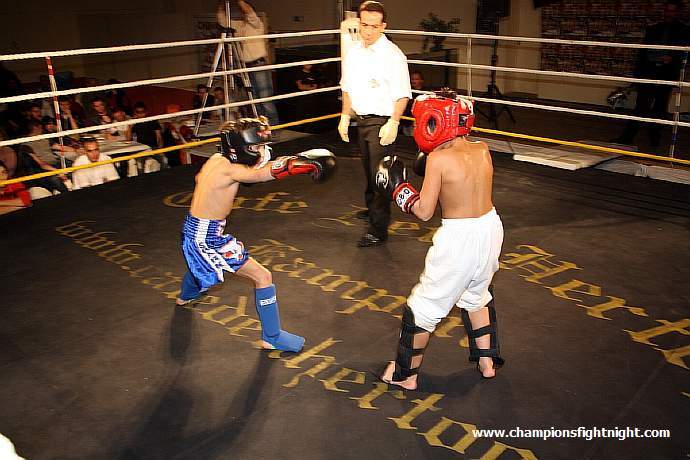 091218_0067_demir-el-abadi_k1_fight_night_ii.jpg