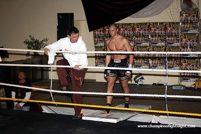 091218_0199_petschulat-wycik_k1_fight_night_ii.jpg