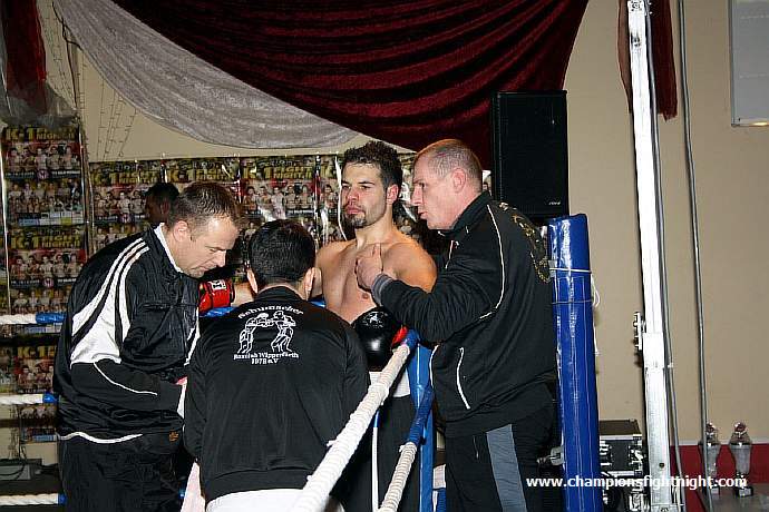 091218_0479_blanacic-coccimiglio_k1_fight_night_ii.jpg